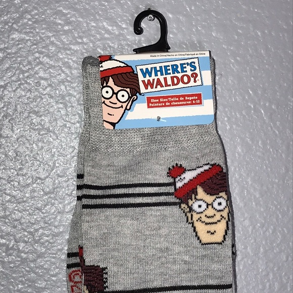 3/$25 NEW 🔥 WHERE’s WALDO SOCKS Sz 6-12 Tote MISC. $13 for each pair - Picture 2 of 3